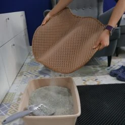 Moonshuttle Headshaped Blackhole Litter Mat -Pet Cat Supplies Store 109514 PT3. AC SS1800 V1484838557