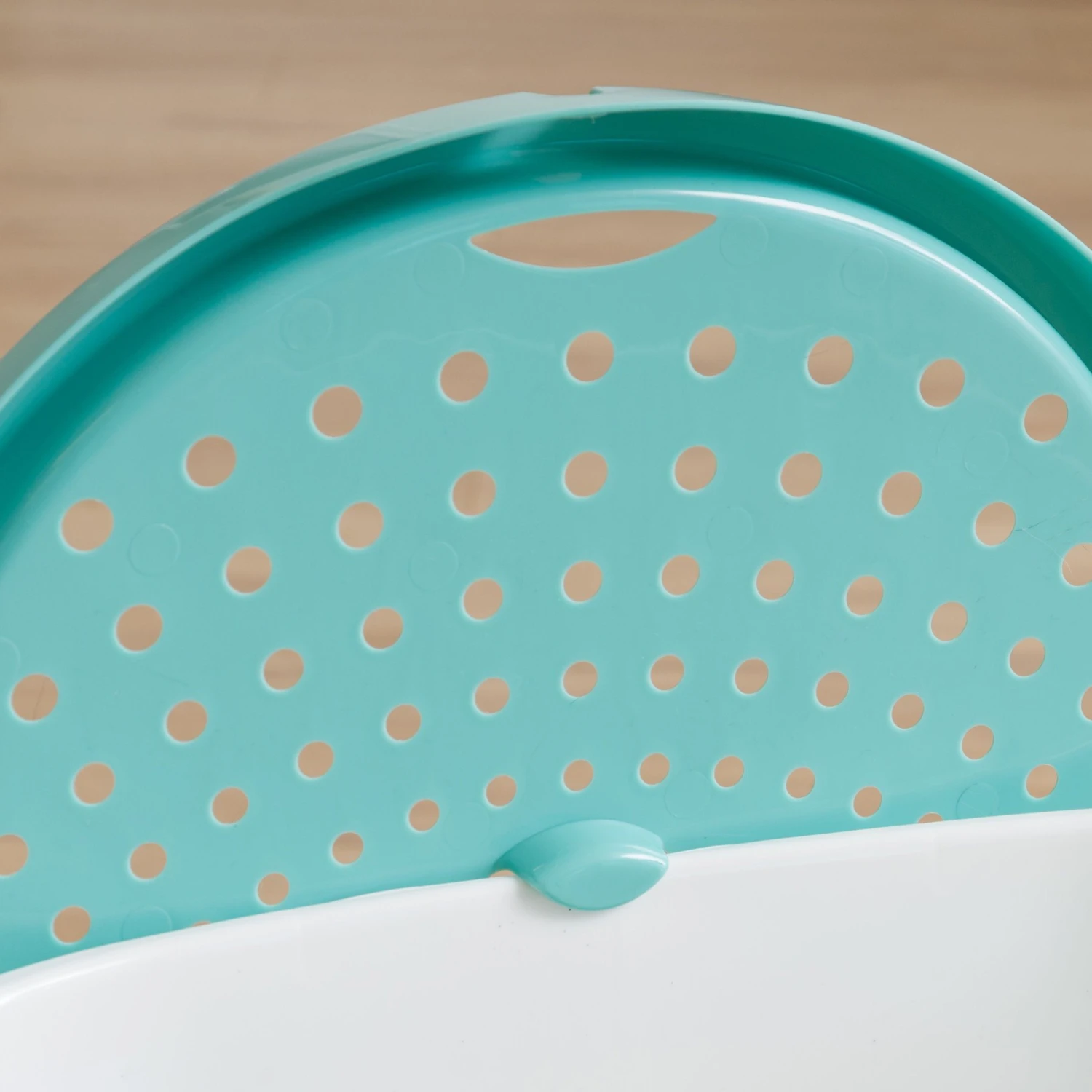 IRIS USA Large Round Top Entry Cat Litter Box & Scoop 6 IRIS USA Large Round Top Entry Cat Litter Box & Scoop - Image 6