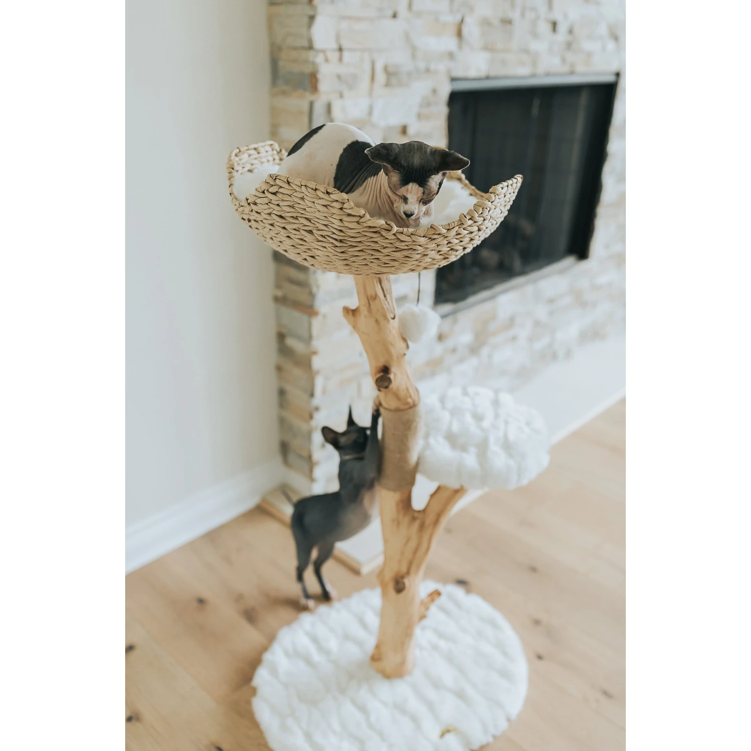 Mau Lifestyle Uni 41-in Faux Fur Basket Bed Cat Tree 5 Mau Lifestyle Uni 41-in Faux Fur Basket Bed Cat Tree - Image 5