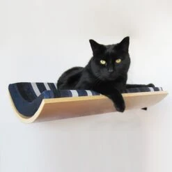Curve Wall-Mounted Cat Perch