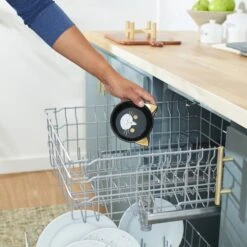 Frisco Cat Face Elevated Bamboo Non-Skid Ceramic Cat Bowl, Black, 1 Cups 10 Frisco Cat Face Elevated Bamboo Non-Skid Ceramic Cat Bowl, Black, 1 Cups -Pet Cat Supplies Store 363383 PT6. AC SS1800 V1657657267